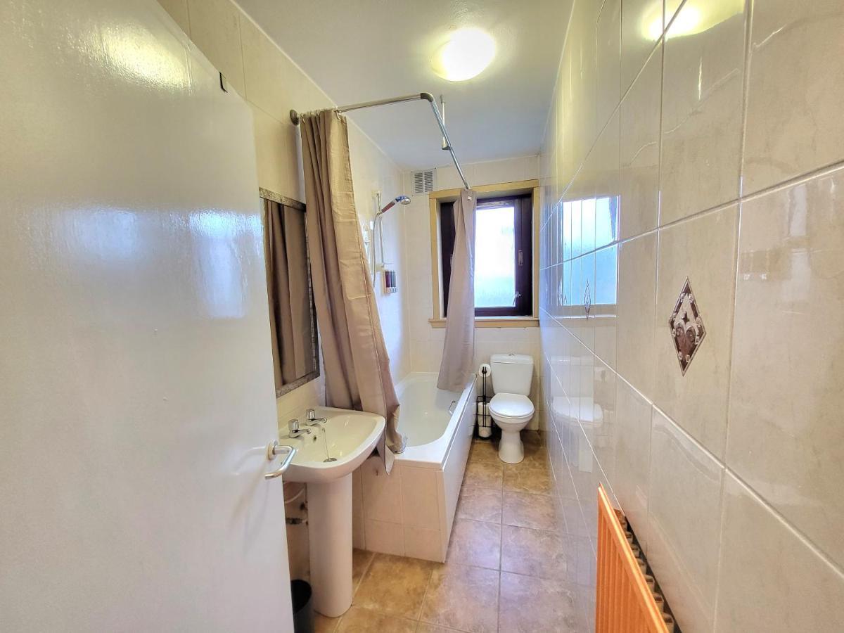 3 Bedroom Aprtmt At Sensational Stay Serviced Accommodation Aberdeen- Froghall Avenue Exterior foto