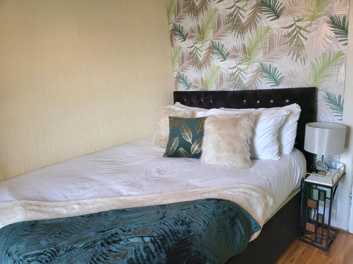 3 Bedroom Aprtmt At Sensational Stay Serviced Accommodation Aberdeen- Froghall Avenue Exterior foto
